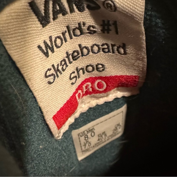 Vans - Picture 6 of 8